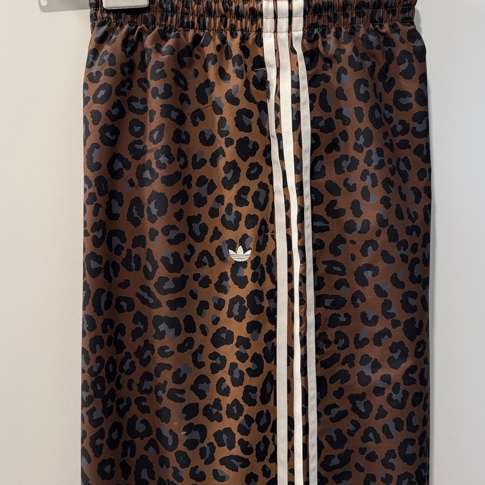 ✨Host pick✨adidas Leopard Firebird Oversize TRACK TrackSuit Bottoms - Picture 7 of 8